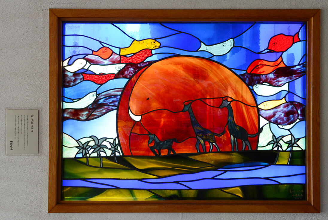 芝増上寺 増上寺会館 「象のような太陽」ステンドグラス