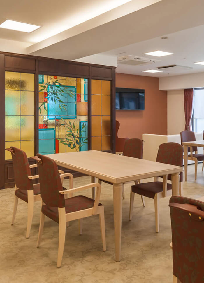 食堂談話室とステンドグラス(イエロー)