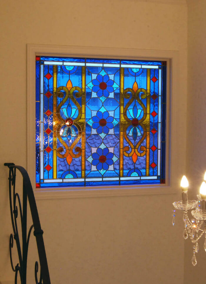 2枚組ステンドグラス（上方）