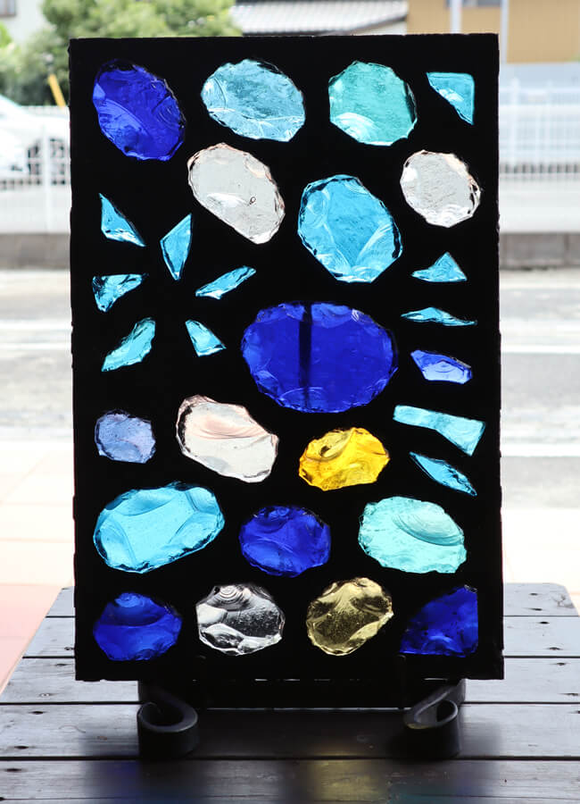 ブルー系のガラスを使用したダル・ド・ヴェール作品